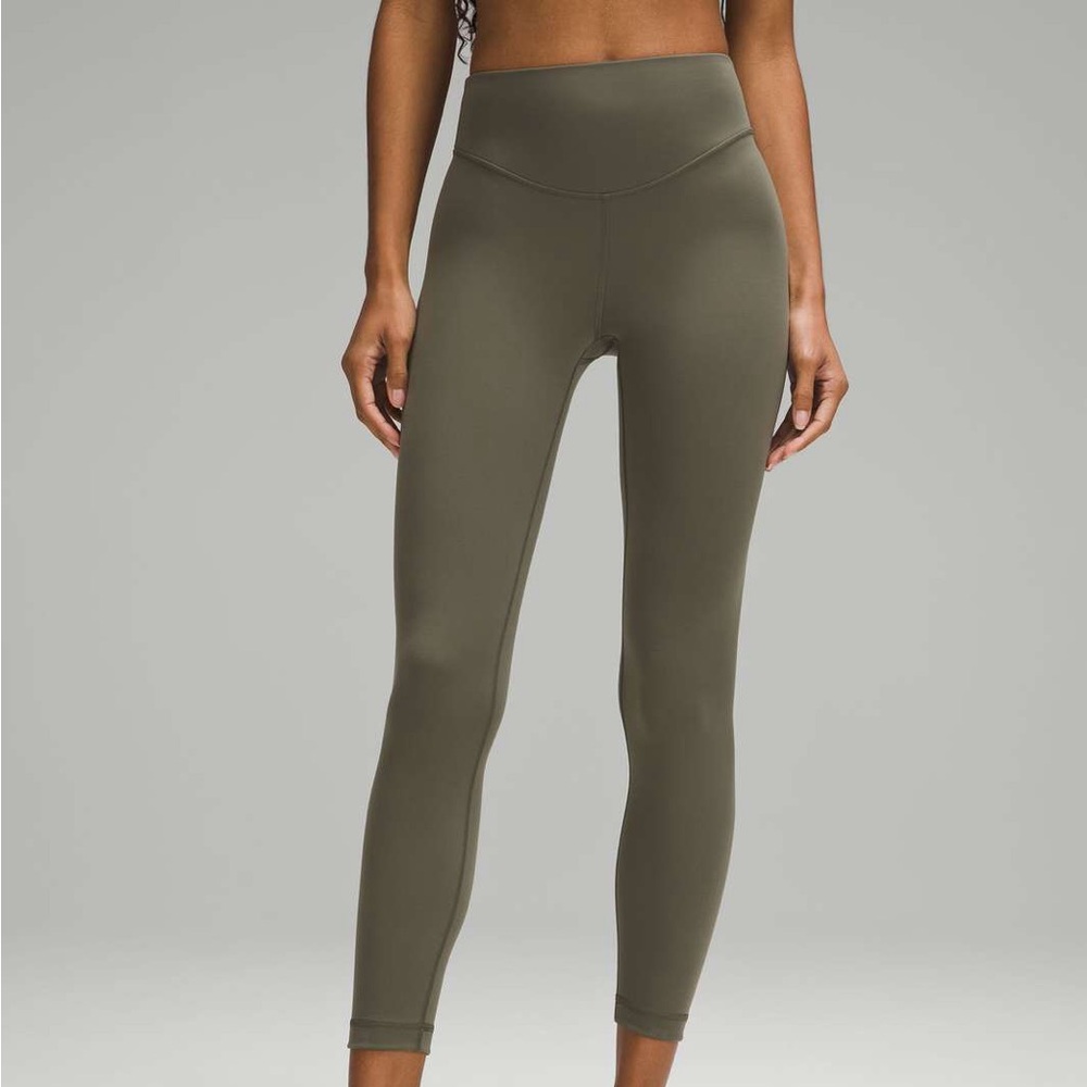Lululemon wunder under smooth cover tight